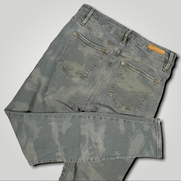 SANCTUARY SOCIAL ANKLE SKINNY CAMOFLAGE STANDARD RISE SAGE GREEN - 6 - Picture 3 of 7